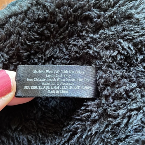 NWOT Warm and cozy Head Wrap! - Picture 5 of 5